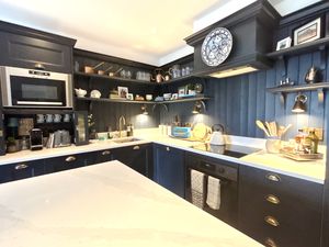 Photo 5- click for photo gallery